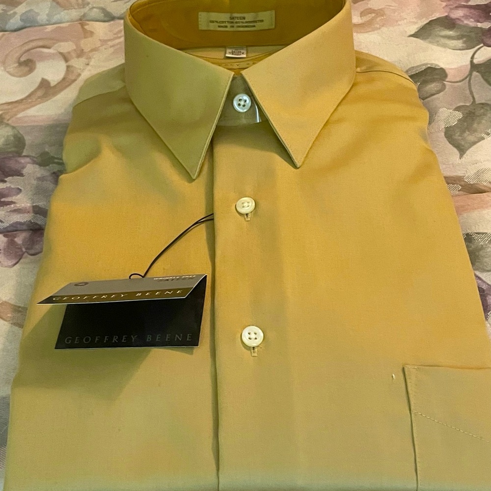 Sateen shirt, wrinkle free.